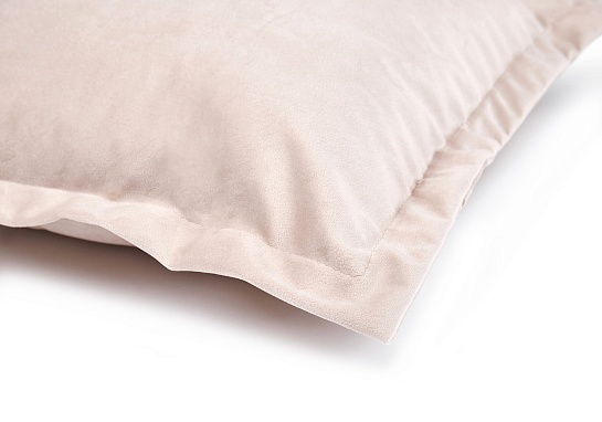 Декоративная подушка с кантом